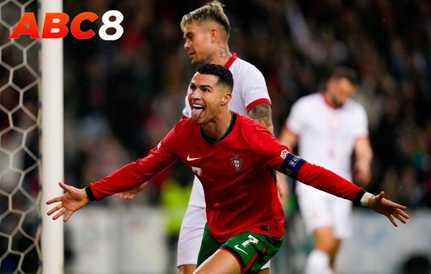 Ronaldo vẫn thể hiện phong độ ghi bàn chói sáng ở tuổi 39. Ảnh: Getty